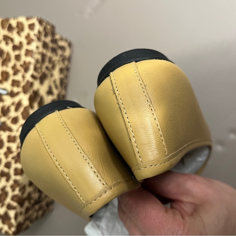 French Sole Tuckernuck Tan Black Flats Classic Color-Blocking ballet shoes - Picture 9 of 10